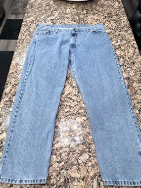 Wrangler Men's Straight Jeans in Light Wash Blue